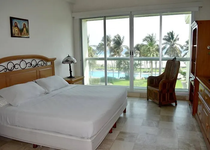 A Pie De Playa / Albercas / Gym / Mayan Island